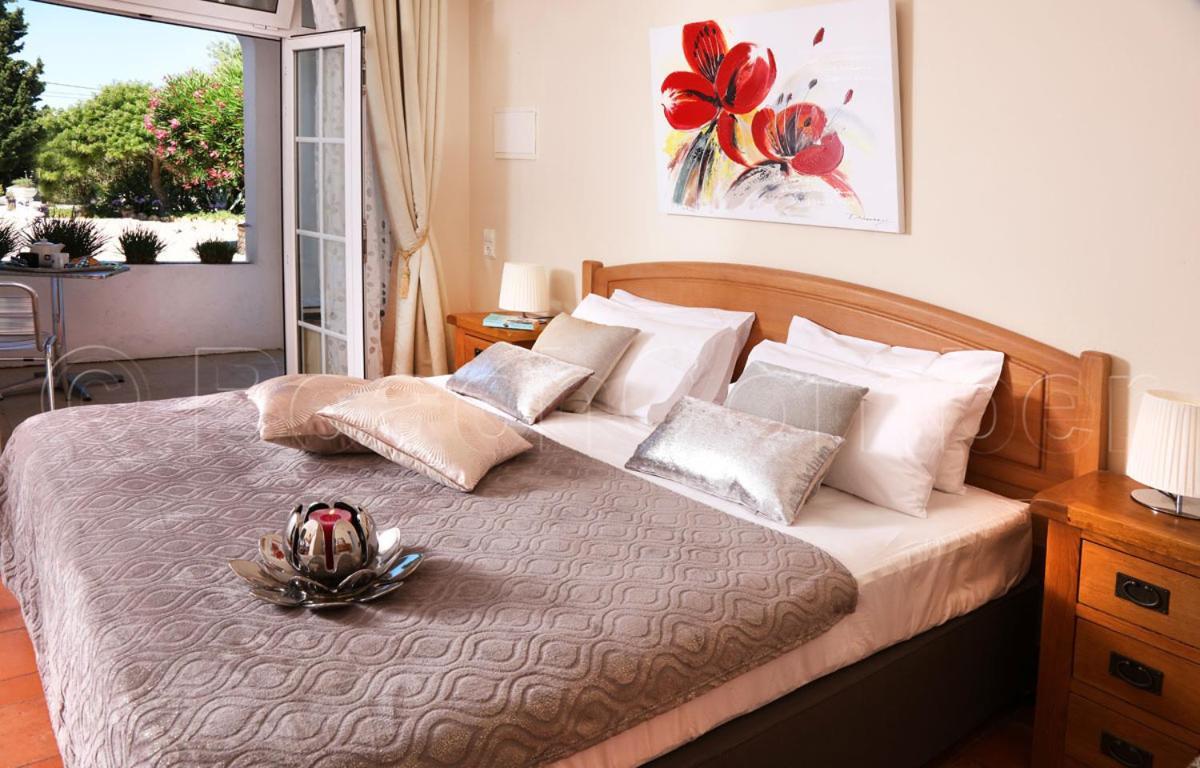 Casa Beachcomber Le Jardin Des Arts Lagos Dış mekan fotoğraf